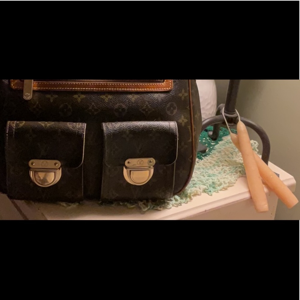 Louis Vuitton Hudson GM - Picture 5 of 15